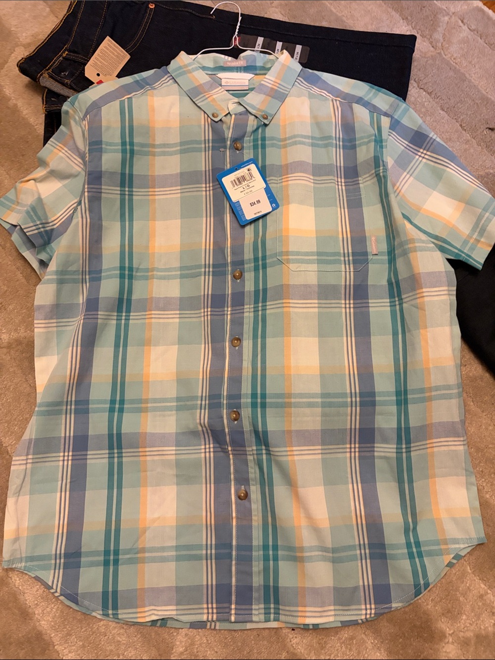 Columbia Light Blue Plaid Short-Sleeve Button-Down Shirt